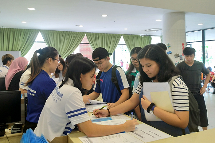 About 400 Undergraduate Students Join XMUM in April 2018