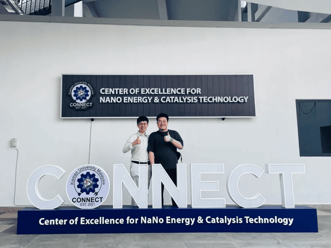 Alumni Stories Ai Ling with Dr. Ong Wee Jun