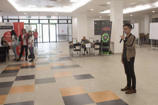 Career Fair Gives XMUM Students a Chance to “Work for the Best” (3)