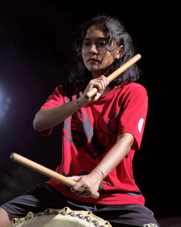 Chan Yi Fen Drumming Up Love with the 24 Festive Drums (2)