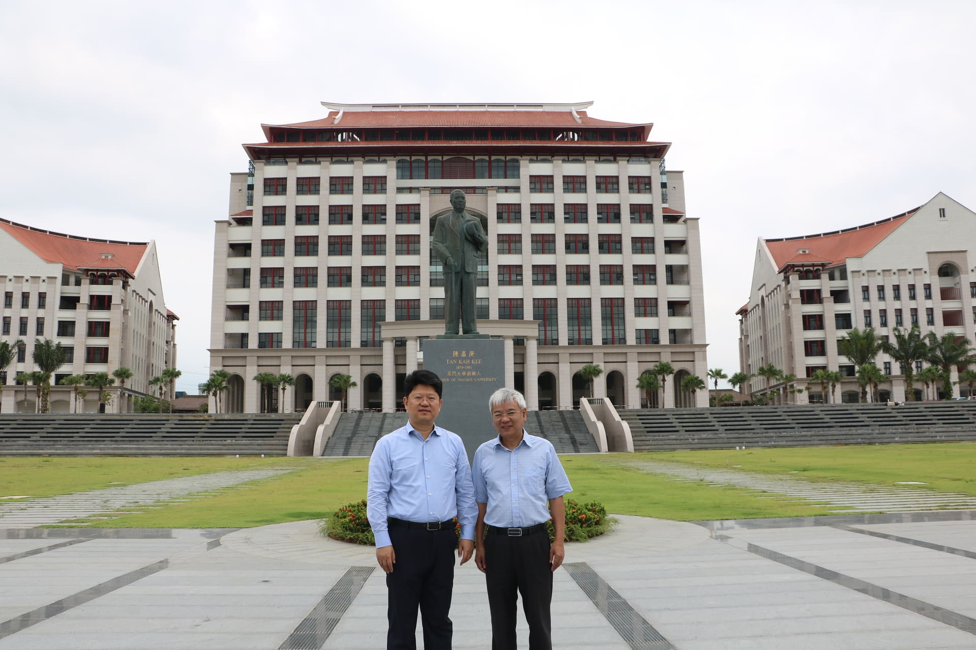 China’s New Ambassador to Malaysia Visits XMUM (2)