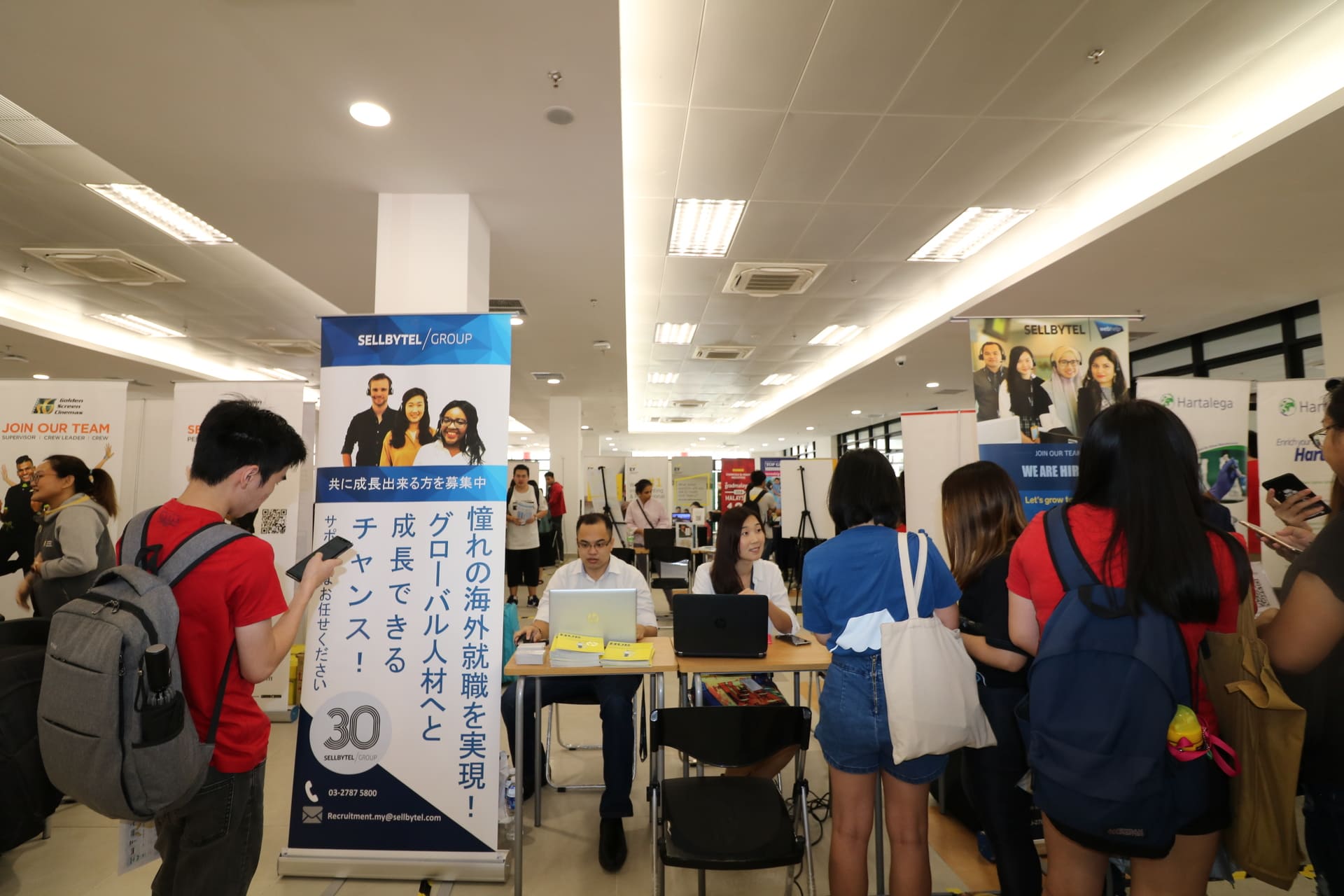 First Campus Career Fair Held at XMUM (2)