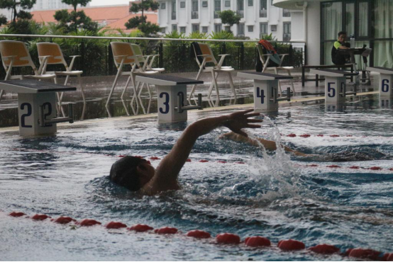 First Inter-University Swimming Competition Held at XMUM (1)