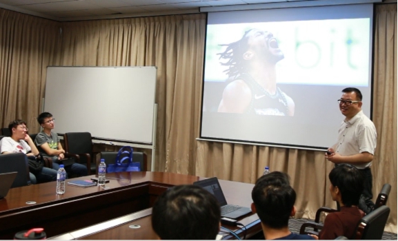 Innovation Talk Series #4  How to Improve the Success Rate of College Entrepreneurs (1)