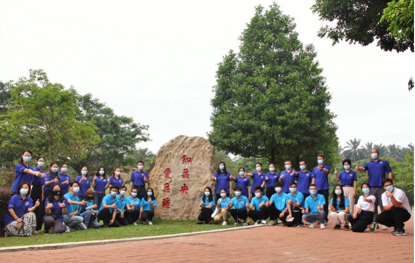 Unveiling Ceremony for XMU Anthem Stone held at XMUM (3)