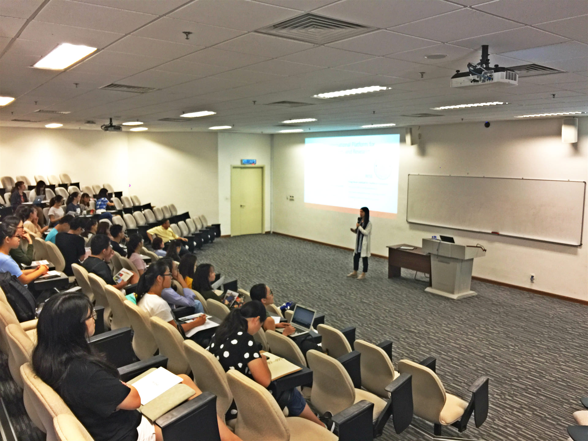 WISE & SOE of Xiamen University Share Info on Postgraduate Studies