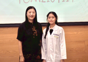 White-Coat-Ceremony-Marks-New-Chapter-for-TCM-Students-2