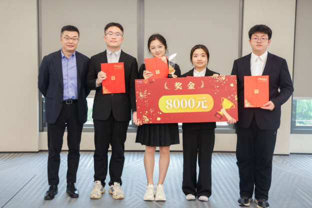 Wu Yucan, Xia Yuanqi and their teammates