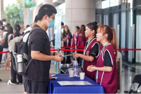 XMUM Campus Career Fair 2024 Successfully Concludes (1)