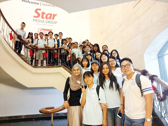 XMUM Journalism Students Venture ‘Beyond the Classroom’ to The Star Headquarters
