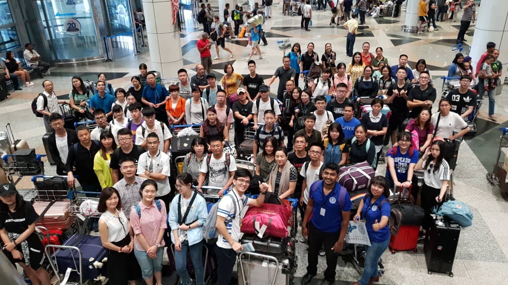 XMUM Opens Arms to Over 550 New Students from China (1)