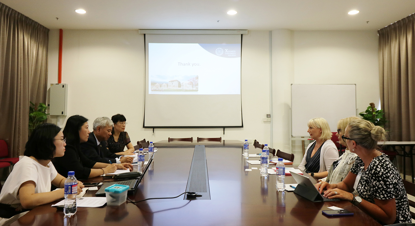 XMUM Signs MOU with Australian National University on Academic Collaboration (1)