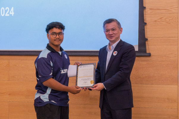 XMUM Hosts TVET Training Program on E-Commerce and Digitalization for Malaysian Youth Best Student Award 