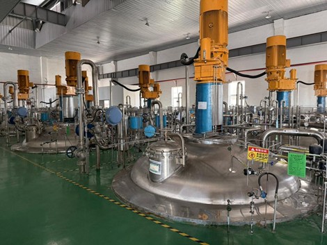 SCSRL team members at Jiangsu Harvers Biotech Co., Ltd. during the industry visit. 3