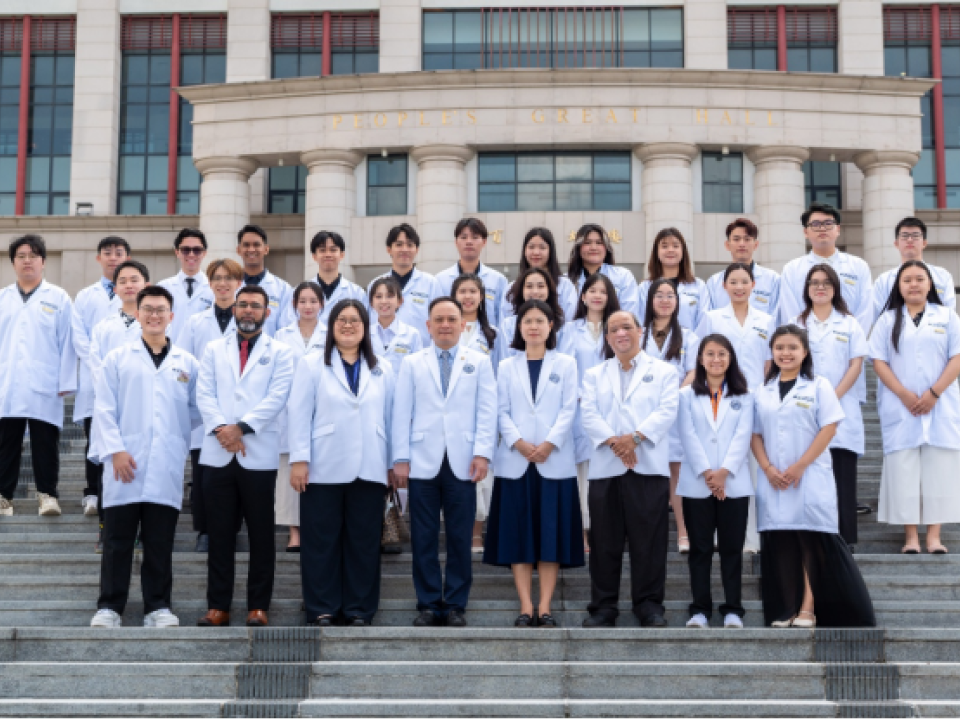 8th-White-Coat-Ceremony-for-the-2021-sept-intake-Group-Photo