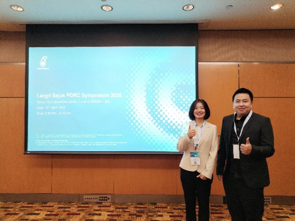 XMUM-Student-Presents-Low-Carbon-Research-at-PETRONAS-Symposium-3