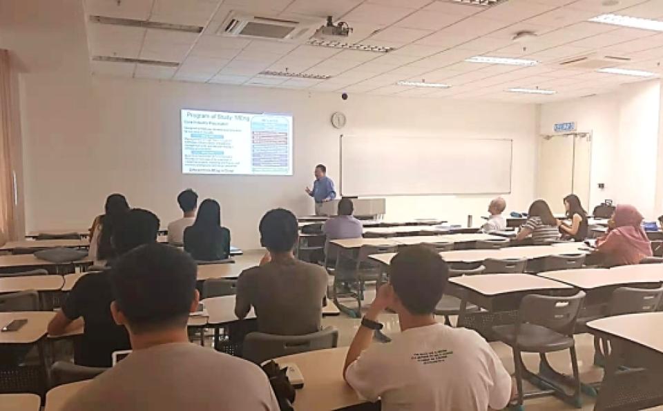 Duke Kunshan University Explores Collaboration with XMUM