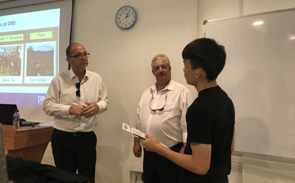 Executive Dean of Dublin Business School Shares Further Studies Options with XMUM Students  (2)