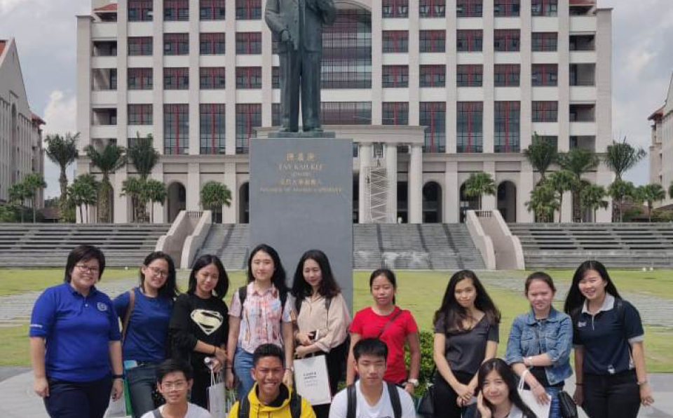 Indonesian High School Students Explore Campus Life at XMUM