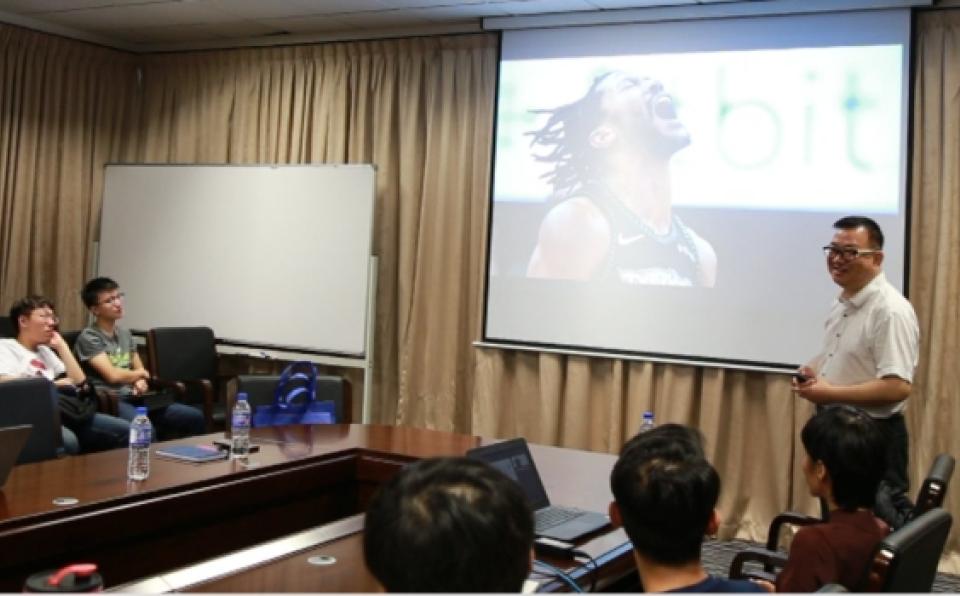 Innovation Talk Series #4  How to Improve the Success Rate of College Entrepreneurs (1)