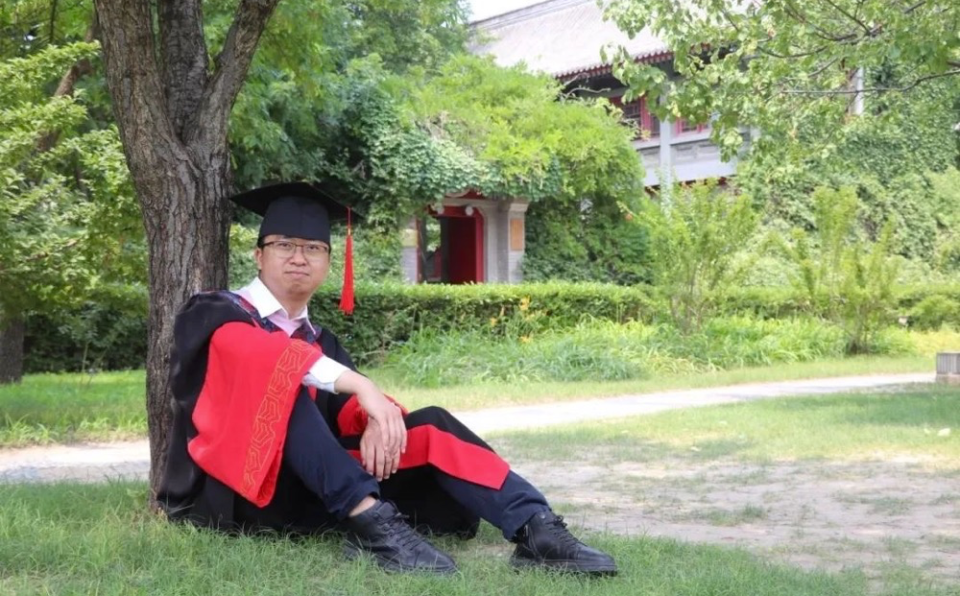 Meet Our New Faculty Members!  Dr. Choong Hock Keong Studying Humanities is Studying Human's Inner World (1)