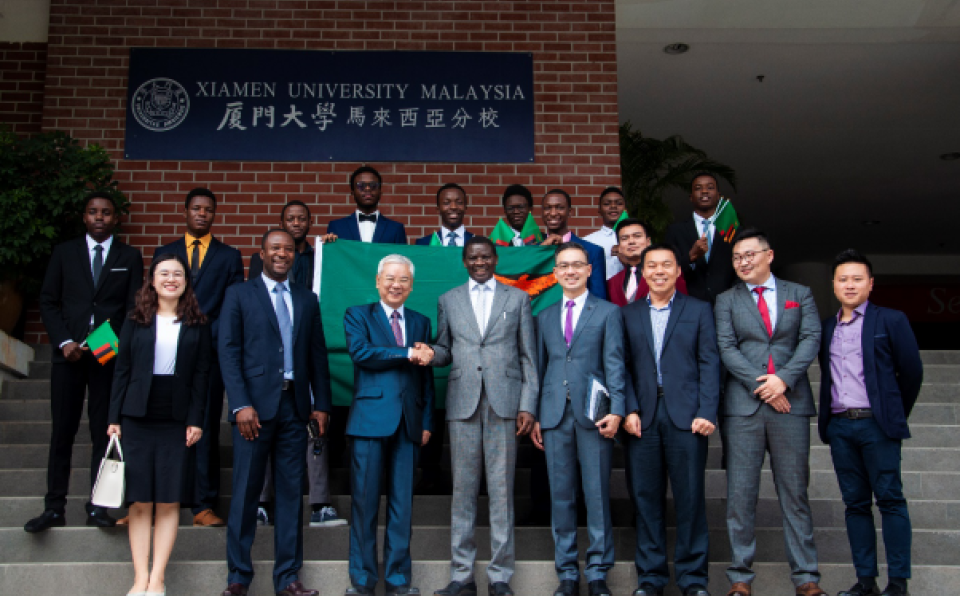 Zambia’s Minister of General Education Visits XMUM (2)